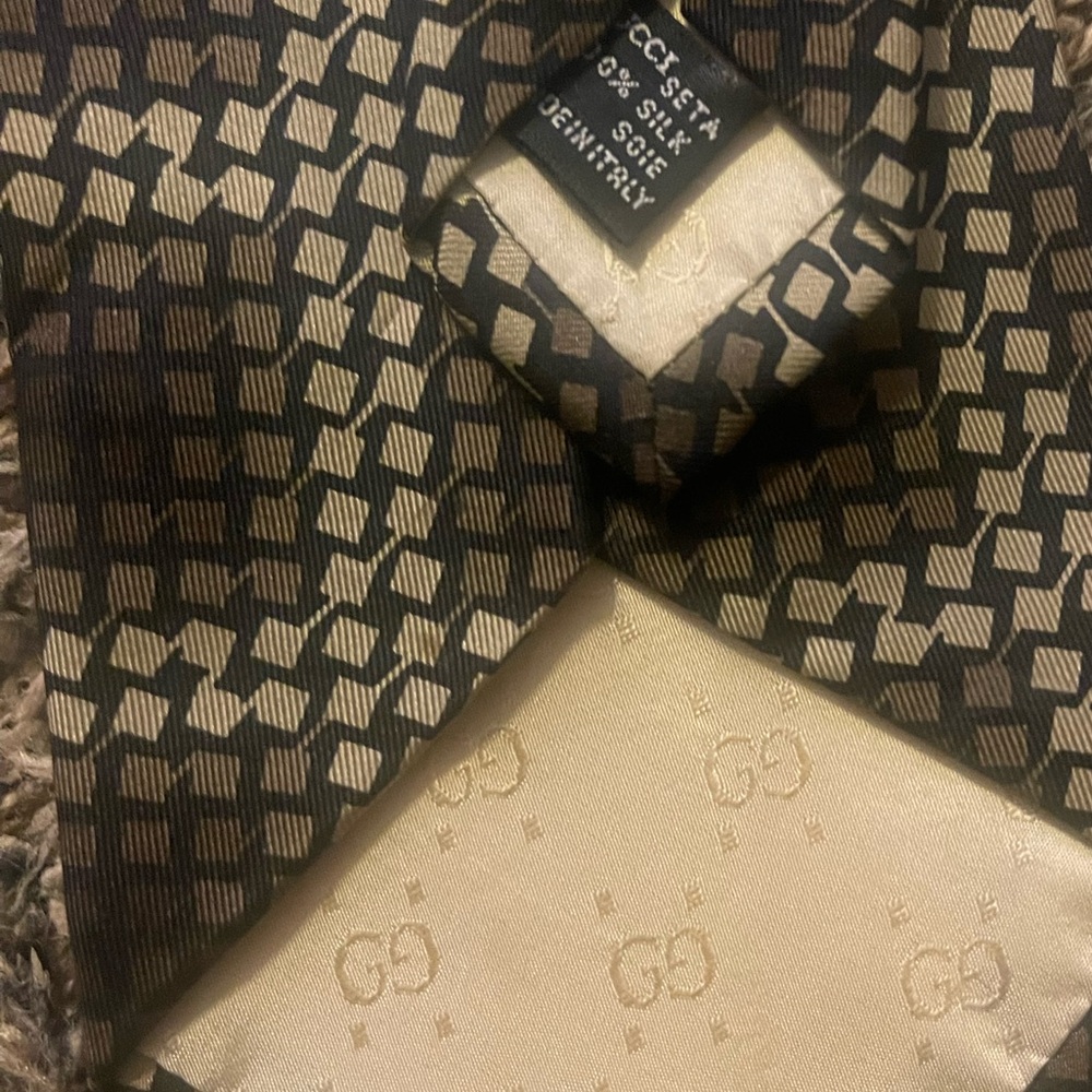 Gucci Men's Tie in Black and Brown - Picture 2 of 4